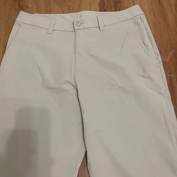 Lululemon Men Beige Pant 32" New without Tag - Picture 7 of 10